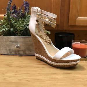 Shoe Dazzle White and Gold Jeweled Wedges